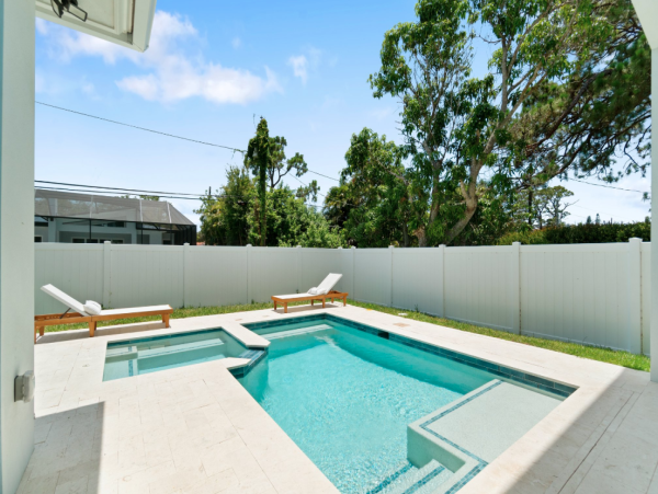 Luxury 4-Bedroom Home Near Vanderbilt Beach in Naples